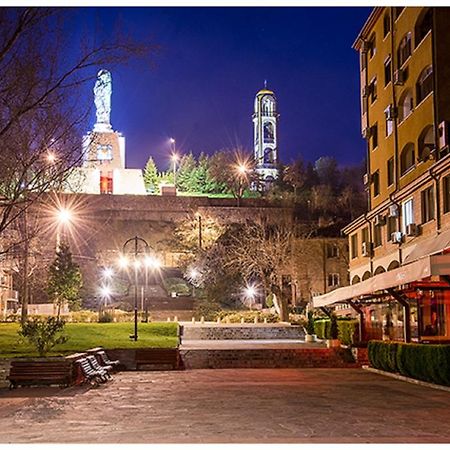 Magnolia Guest House Haskovo Bagian luar foto