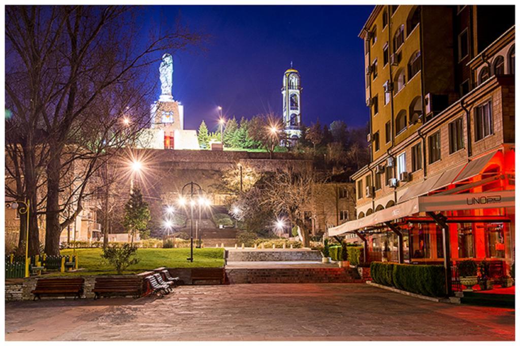 Magnolia Guest House Haskovo Bagian luar foto